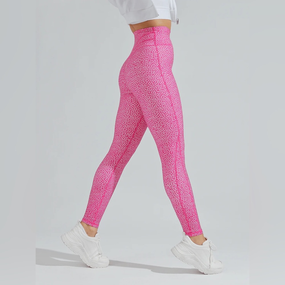 BuffBunny Legacy Leggings Pink Bossy Print. Size M